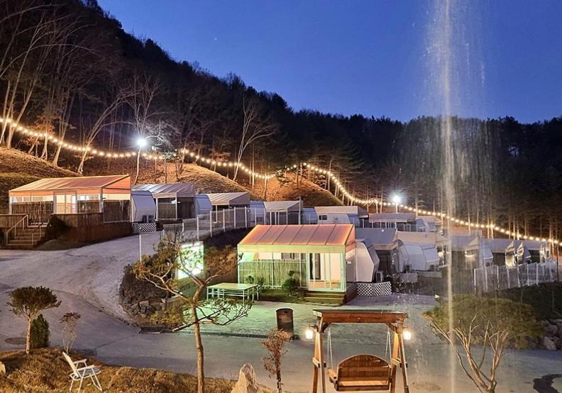 Chuncheon Weolsongli Camp Hotel Szoba fotó